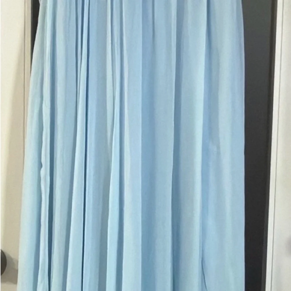 Mac Duggal IEEA Light Blue Gown - Picture 7 of 11